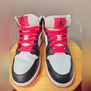Nike Air Jordan High-Top Black Red White Sneakers